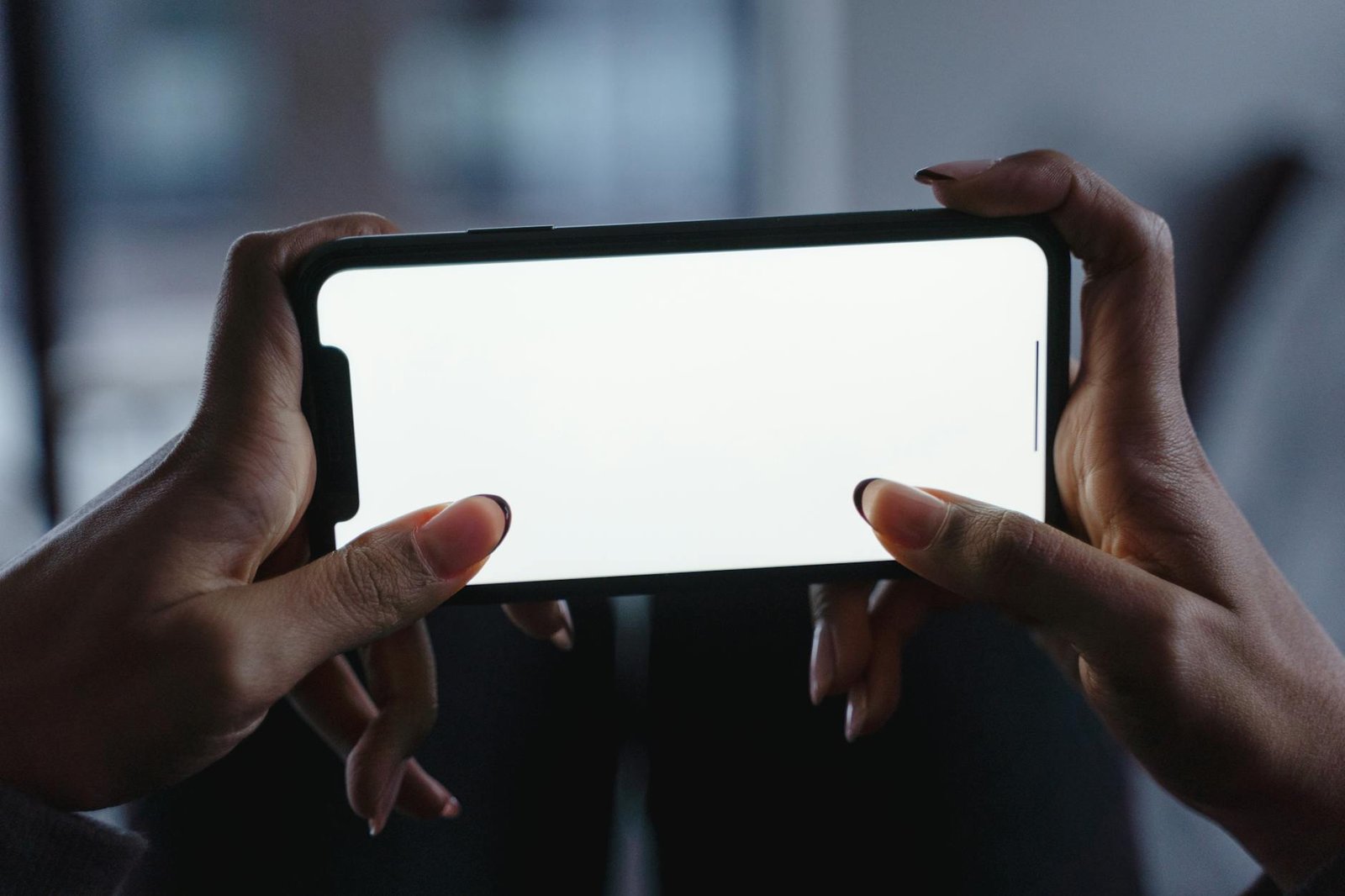 Smartphone connesso alla rete mobile 5G